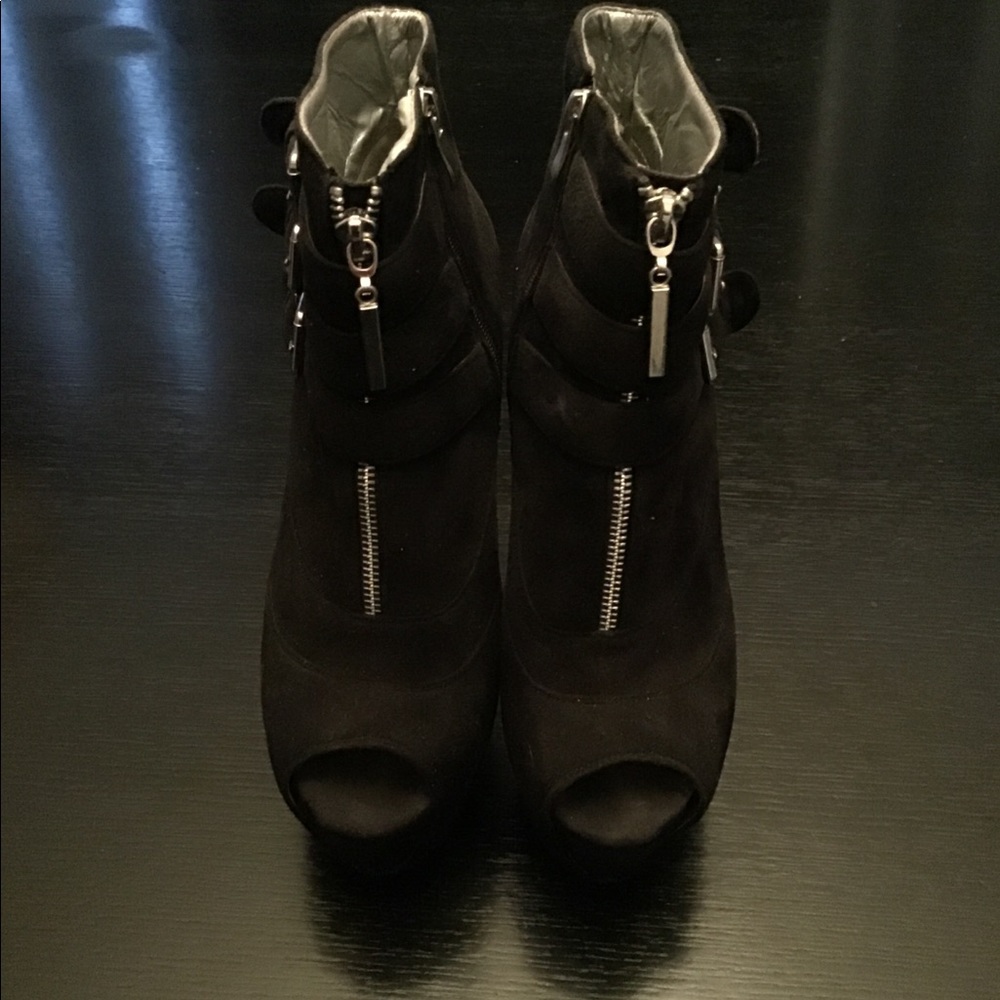 Black platform heels
